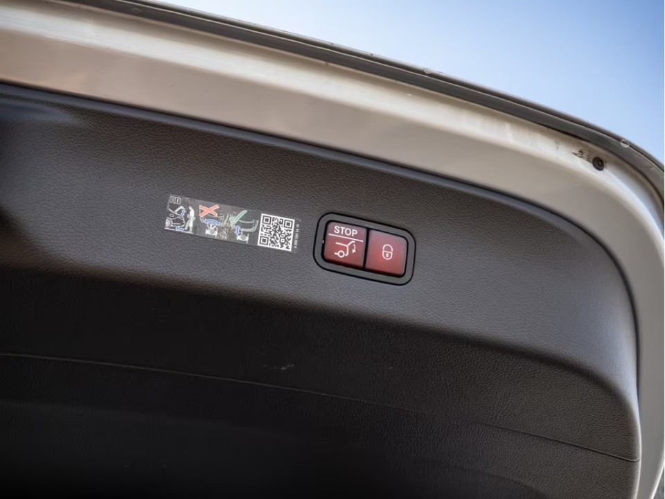 Mercedes-Benz GLC Coupé 300e 4MATIC AMG Line - foto 17