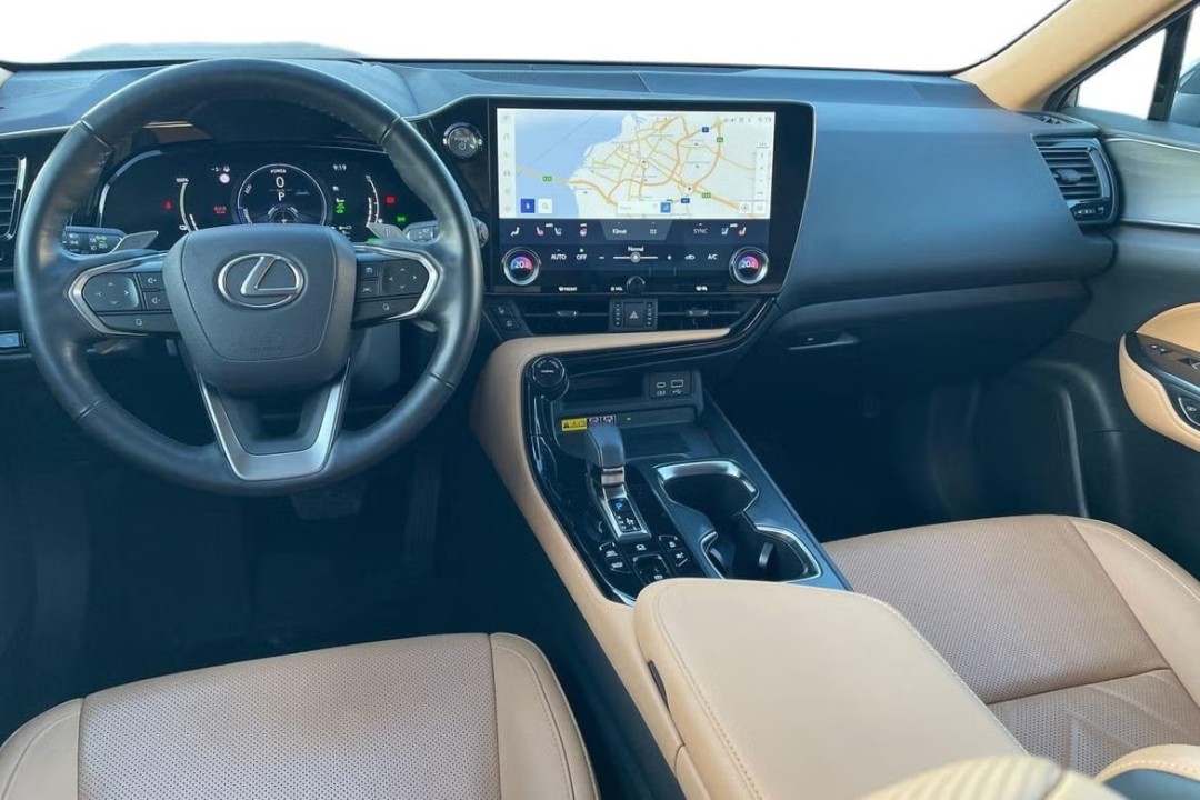 Lexus Seria NX 450h+ AWD - foto 9