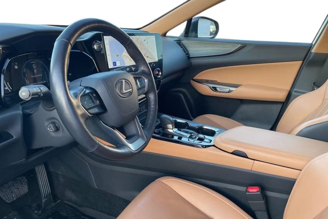 Lexus Seria NX 450h+ AWD - foto 11