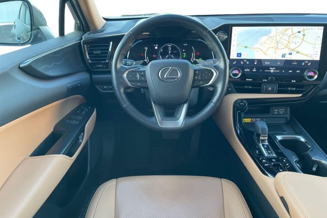 Lexus Seria NX 450h+ AWD - foto 10