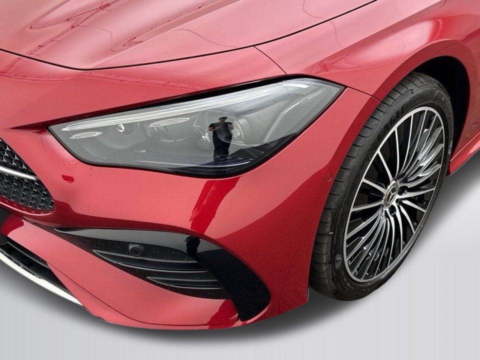 Mercedes-Benz CLE 300e - foto 12