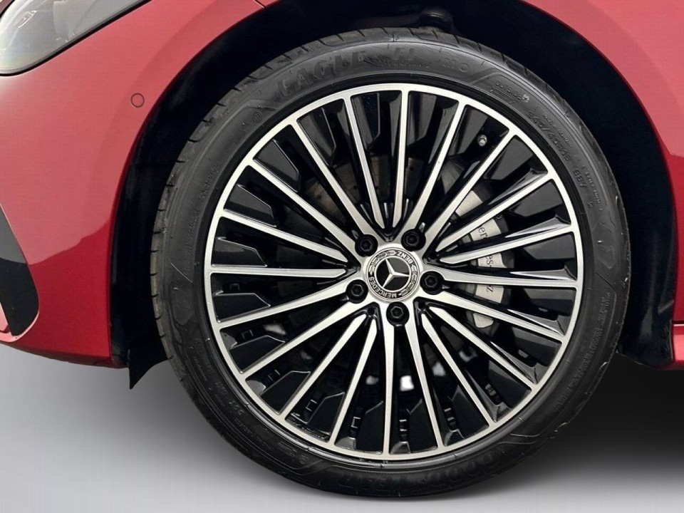 Mercedes-Benz CLE 300e - foto 13