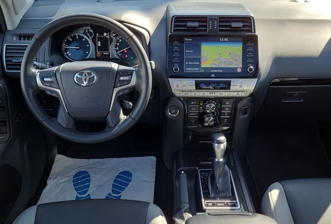 Toyota Land Cruiser - foto 10