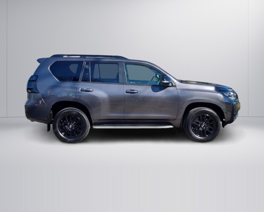 Toyota Land Cruiser (2)