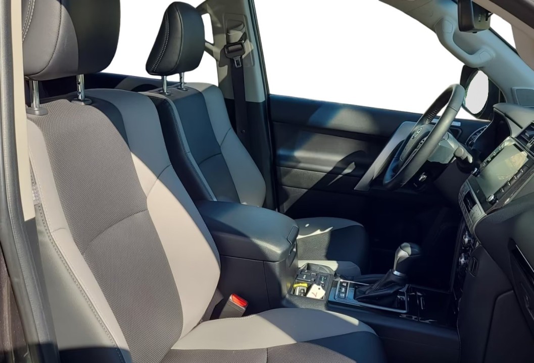 Toyota Land Cruiser - foto 9