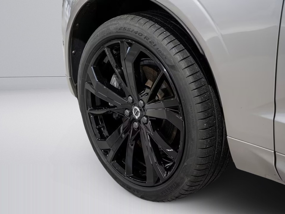 Volvo XC 60 B4 Ultimate Dark - foto 26
