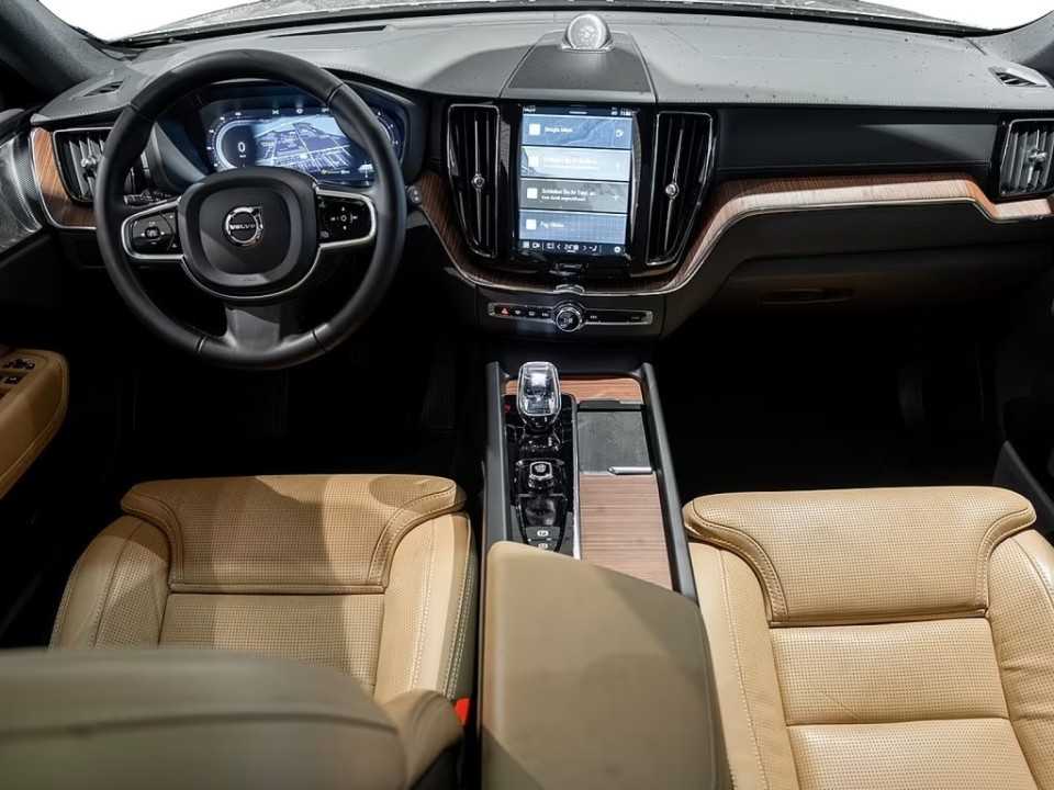 Volvo XC 60 B4 Ultimate Dark - foto 6
