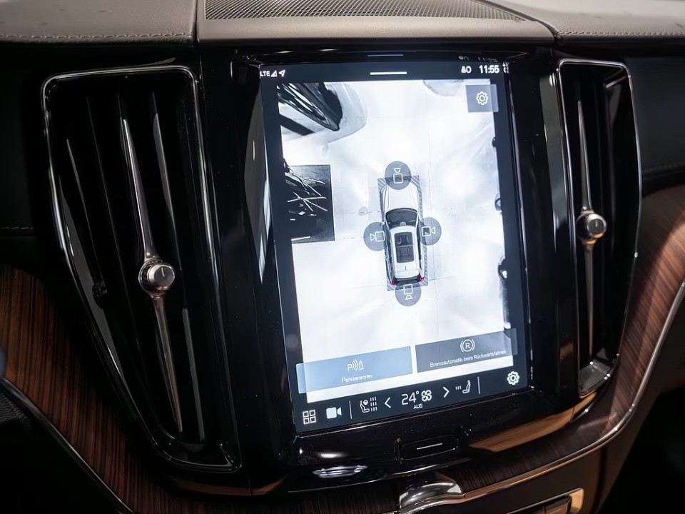 Volvo XC 60 B4 Ultimate Dark - foto 14