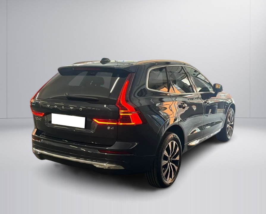 Volvo XC 60 B4 Plus Bright (4)