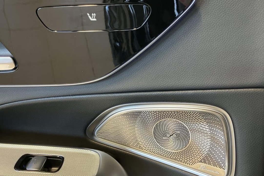 Mercedes-Benz E 400e 4MATIC - foto 26