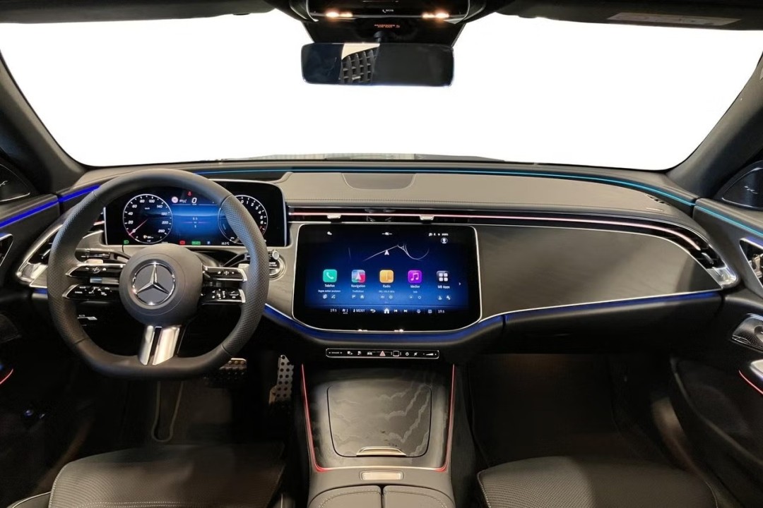 Mercedes-Benz E 400e 4MATIC - foto 9