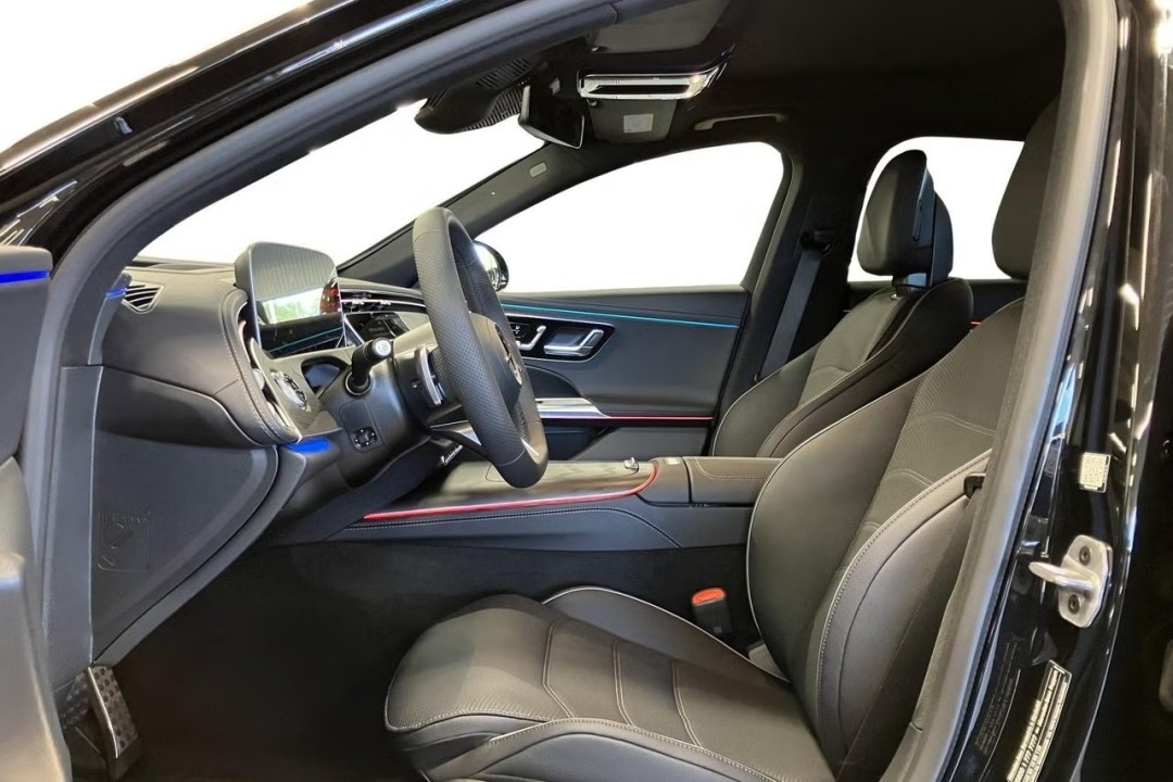 Mercedes-Benz E 400e 4MATIC - foto 11