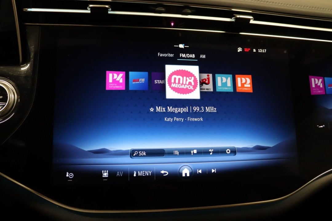 Mercedes-Benz E 300e 4MATIC AMG - foto 15