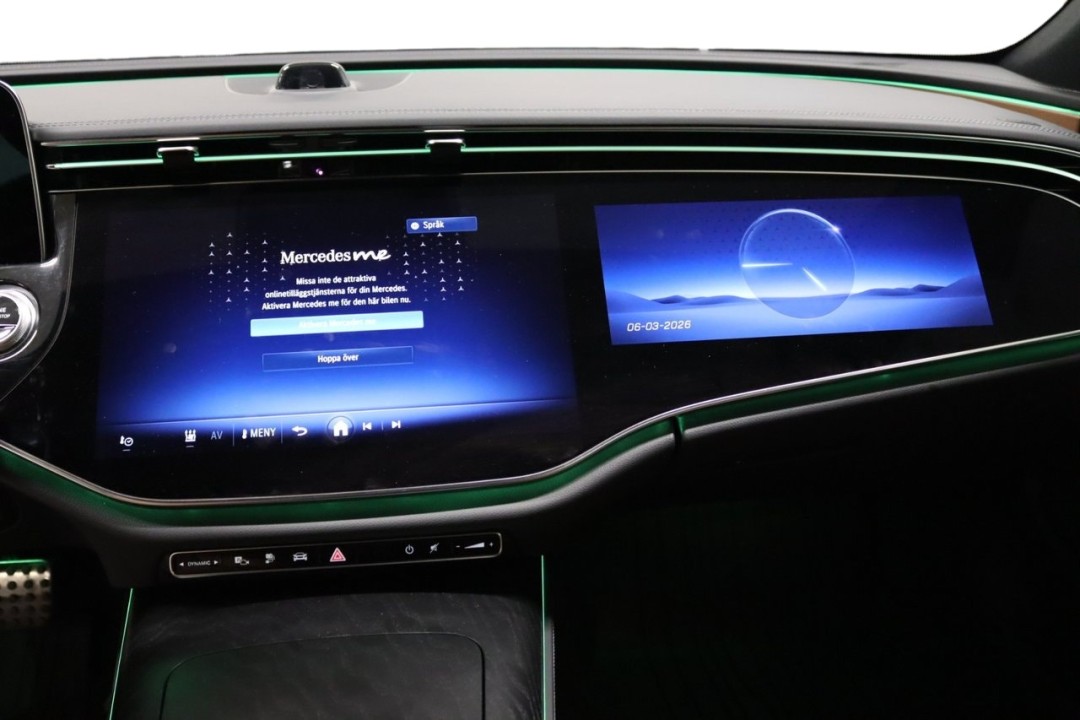 Mercedes-Benz E 300e 4MATIC AMG - foto 18