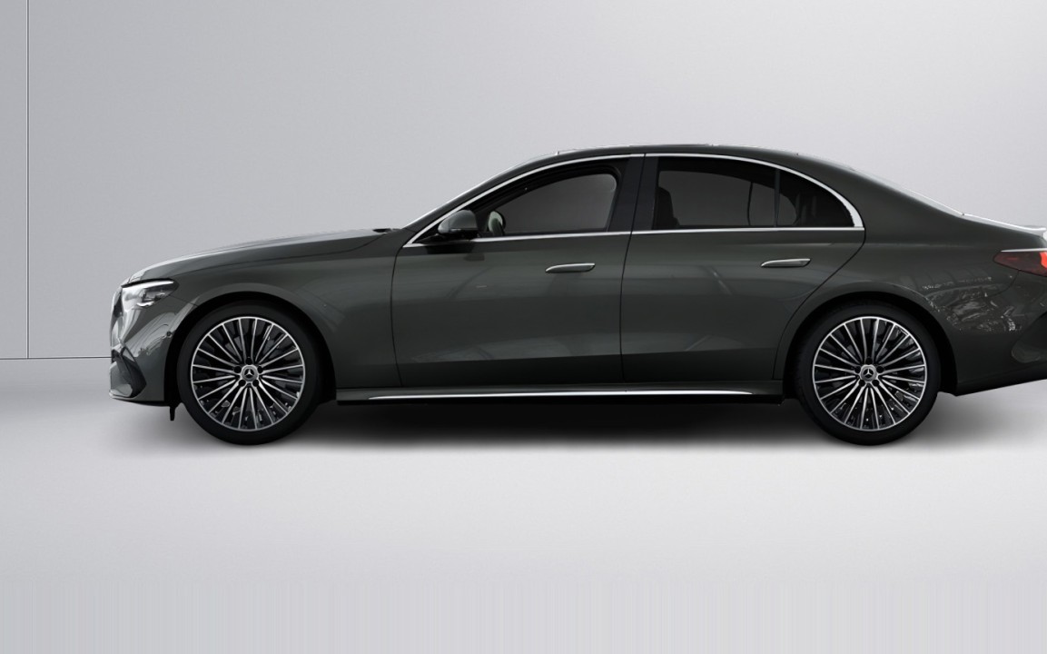 Mercedes-Benz E 220d 4MATIC AMG - foto 9