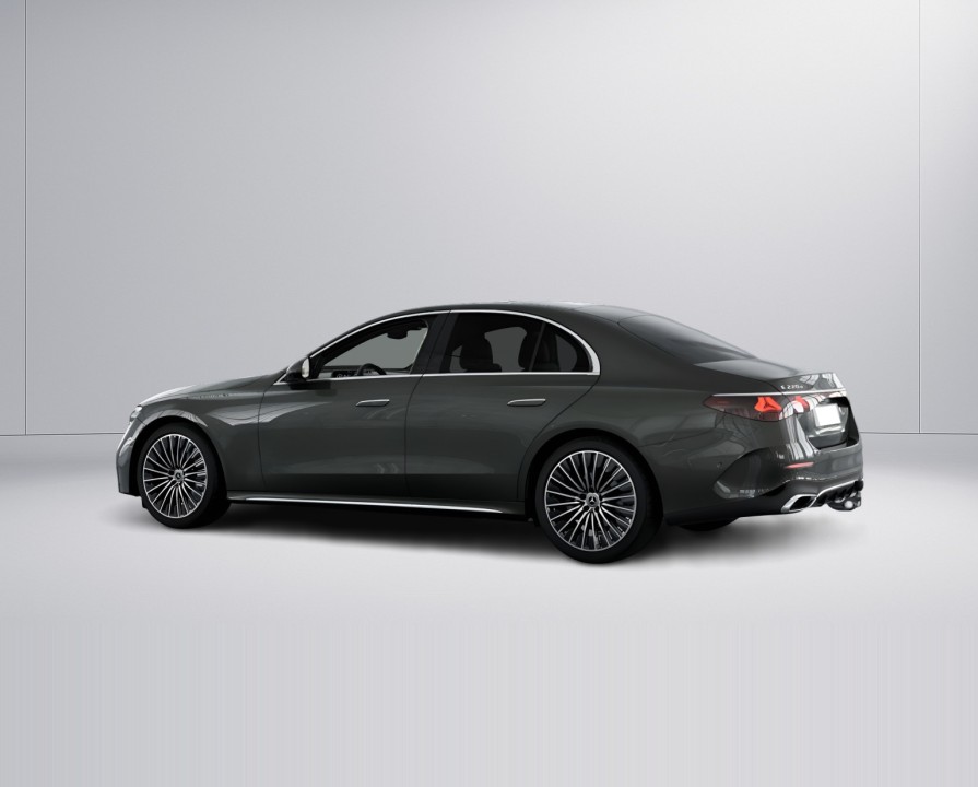 Mercedes-Benz E 220d 4MATIC AMG - foto 8