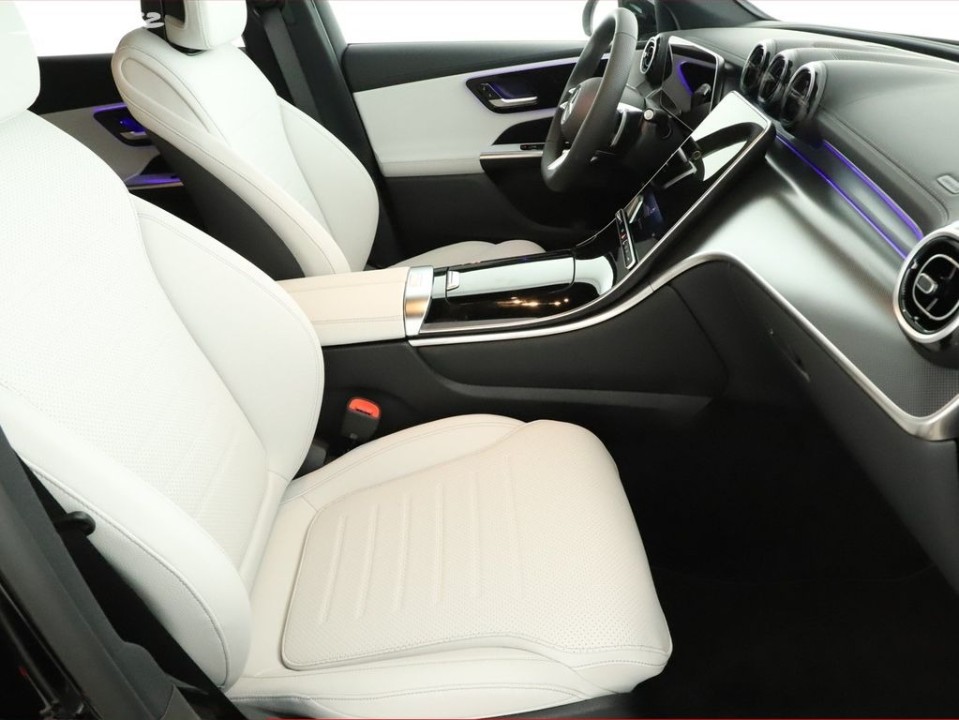 Mercedes-Benz GLC Coupé 200 4MATIC AMG Line - foto 10