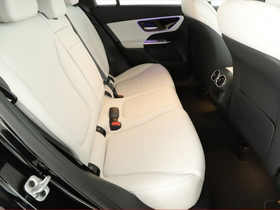 Mercedes-Benz GLC Coupé 200 4MATIC AMG Line - foto 9