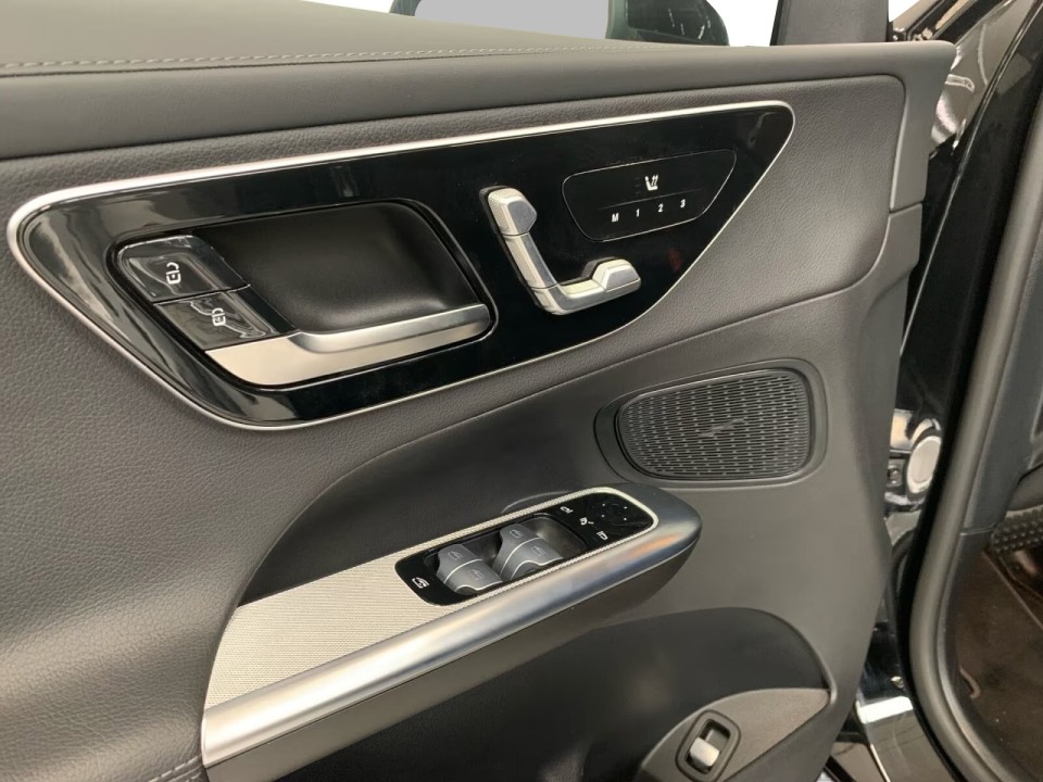 Mercedes-Benz GLC 200 4MATIC AMG Line - foto 10