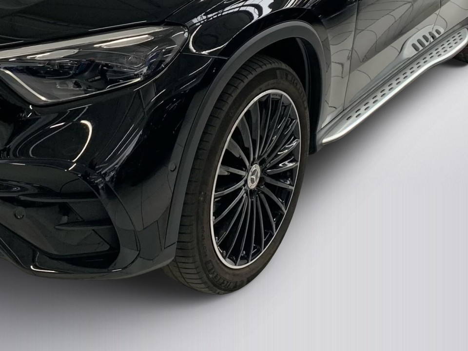 Mercedes-Benz GLC 200 4MATIC AMG Line - foto 15