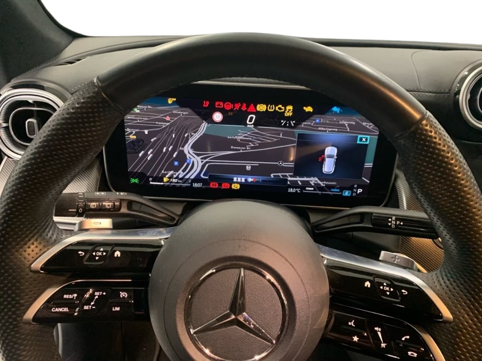 Mercedes-Benz GLC 200 4MATIC AMG Line - foto 6