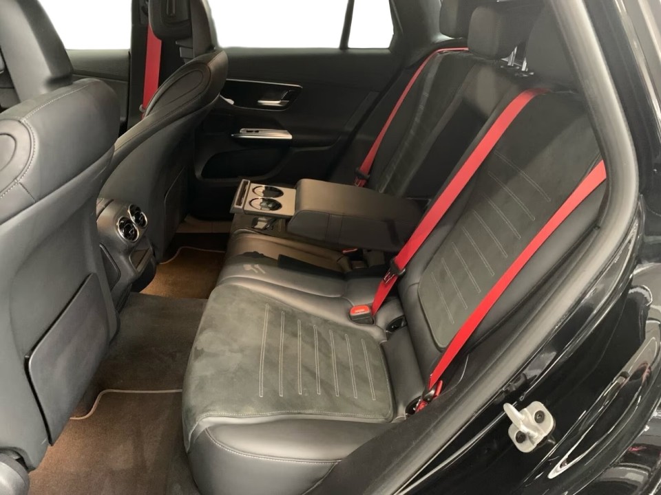 Mercedes-Benz GLC 200 4MATIC AMG Line - foto 9