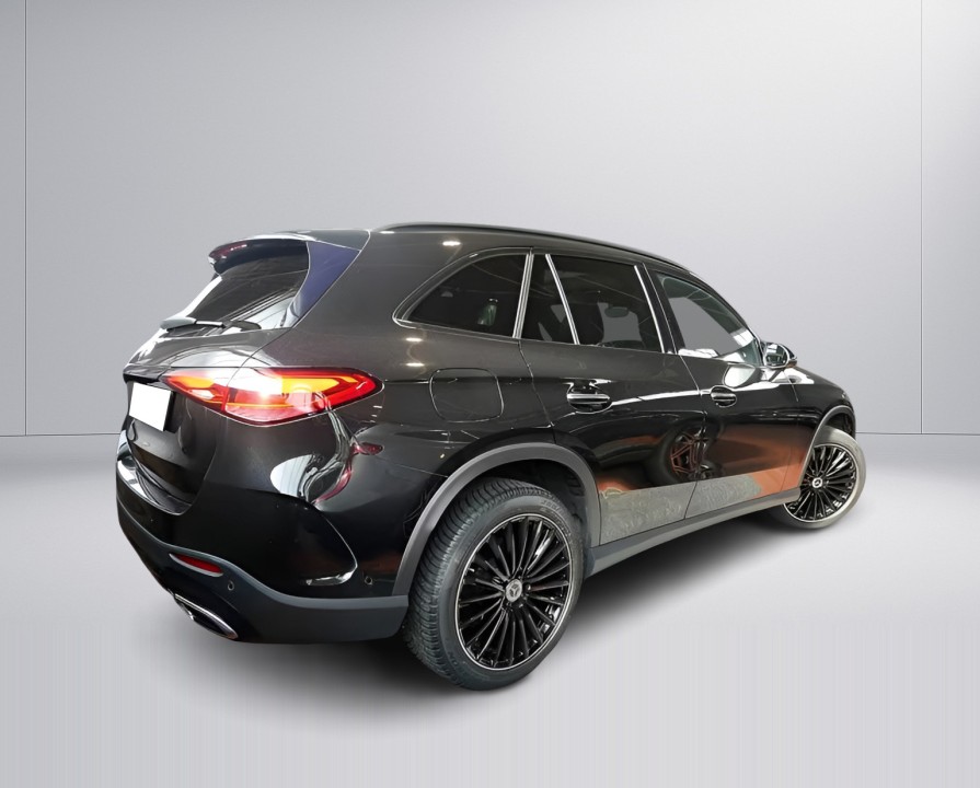 Mercedes-Benz GLC 220d 4MATIC AMG Line (2)