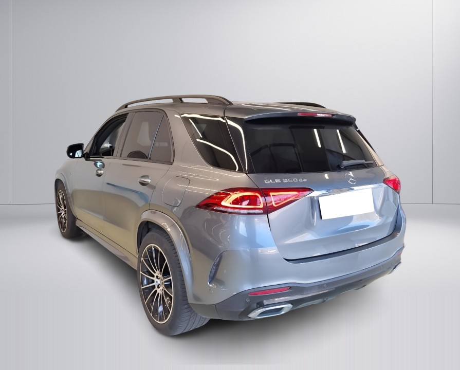 Mercedes-Benz GLE 350de 4MATIC AMG Line (4)