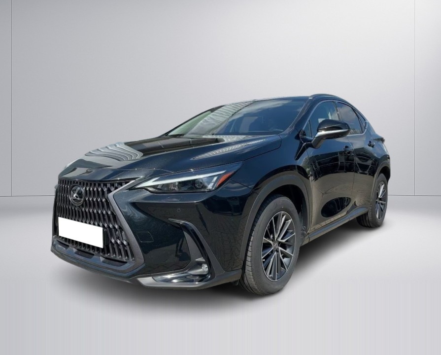 Lexus Seria NX 450h+ - foto 11