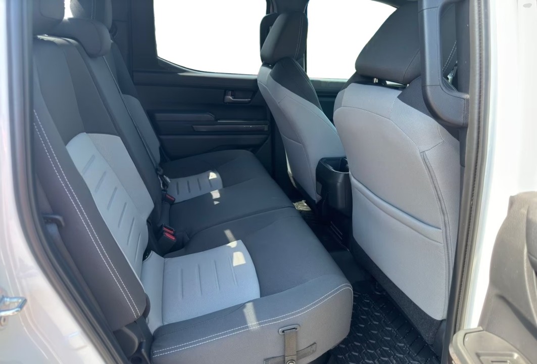 Toyota Tacoma - foto 12