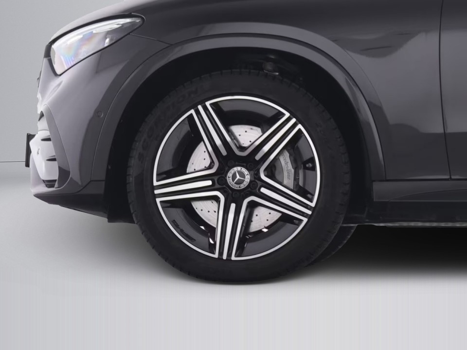 Mercedes-Benz GLC Coupé 300d 4MATIC AMG - foto 19