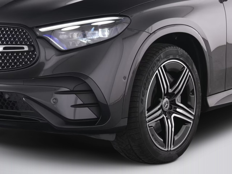 Mercedes-Benz GLC Coupé 300d 4MATIC AMG - foto 17