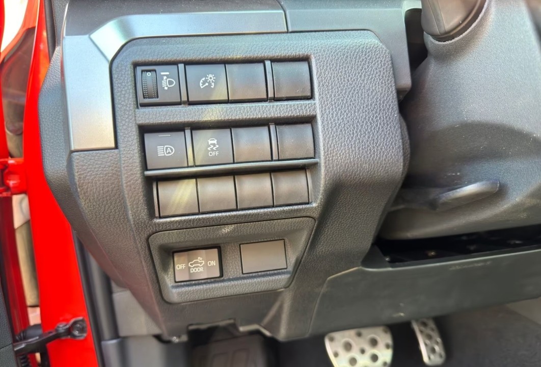 Toyota Tacoma - foto 8