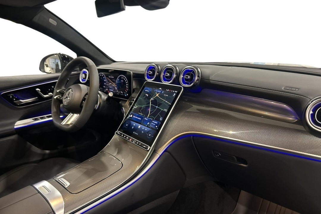 Mercedes-Benz GLC Coupé 300e 4MATIC AMG - foto 8