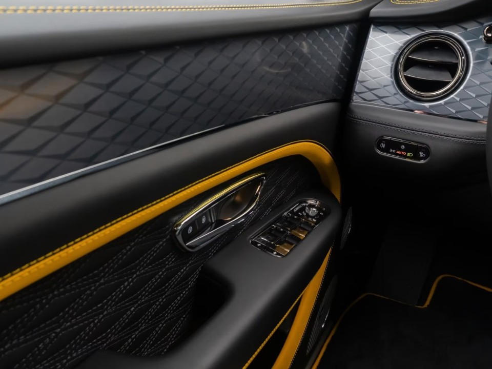 Bentley Bentayga - foto 39