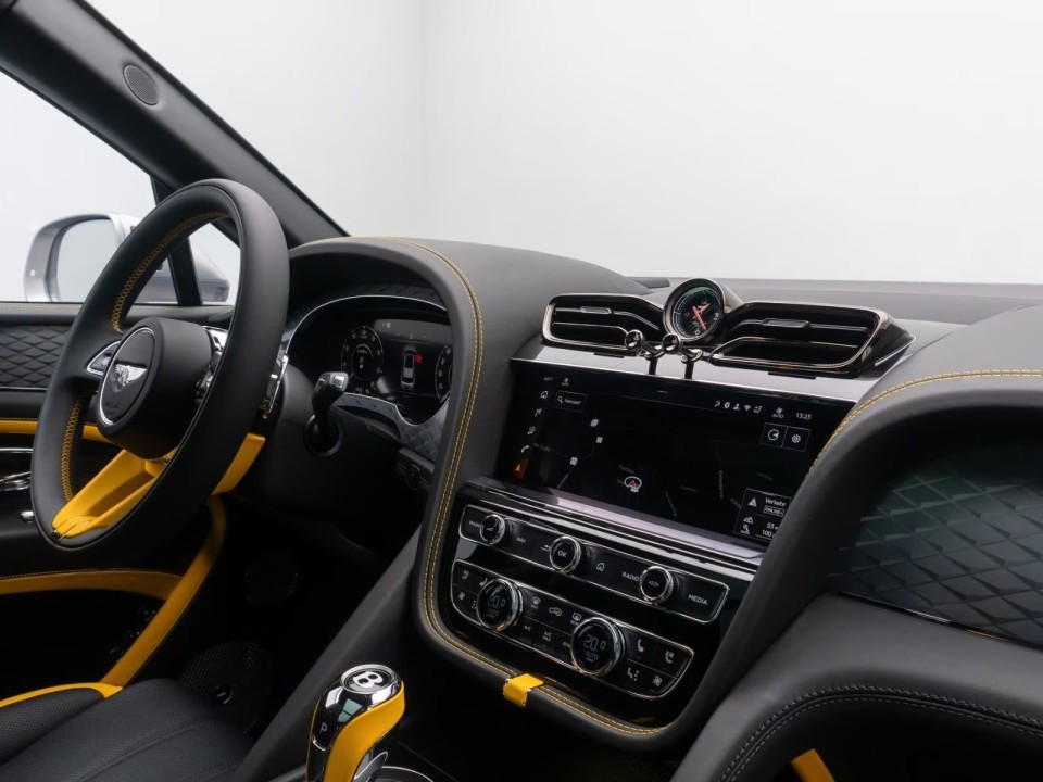 Bentley Bentayga - foto 17