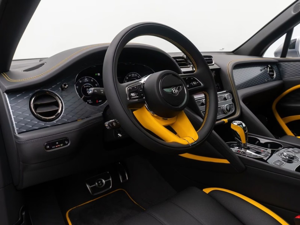 Bentley Bentayga - foto 16