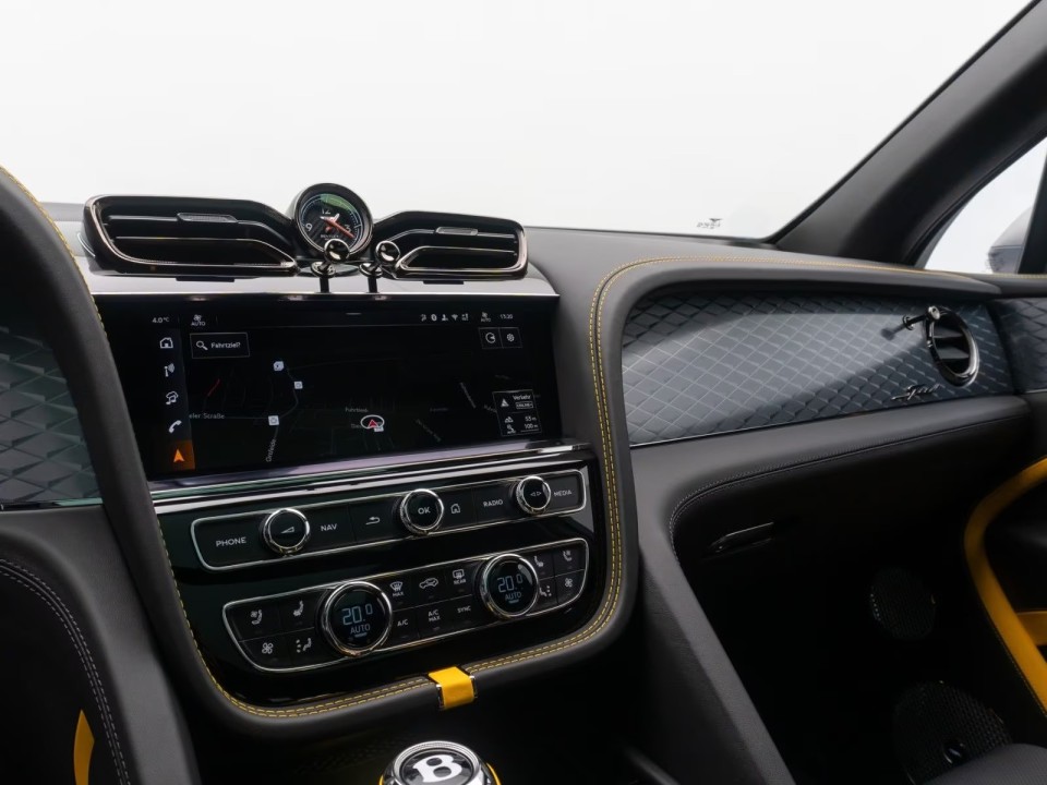 Bentley Bentayga - foto 28