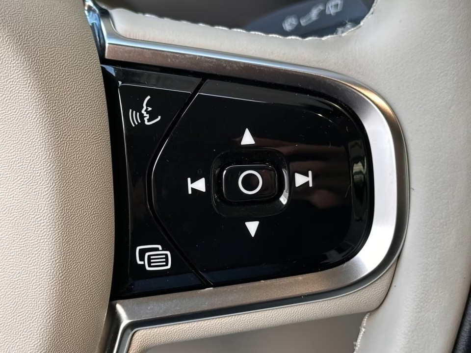 Volvo XC 90 T8 Recharge Core - foto 12