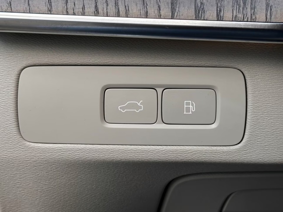 Volvo XC 90 T8 Recharge Core - foto 24