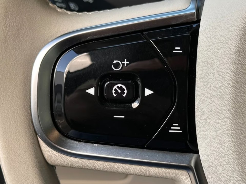 Volvo XC 90 T8 Recharge Core - foto 11