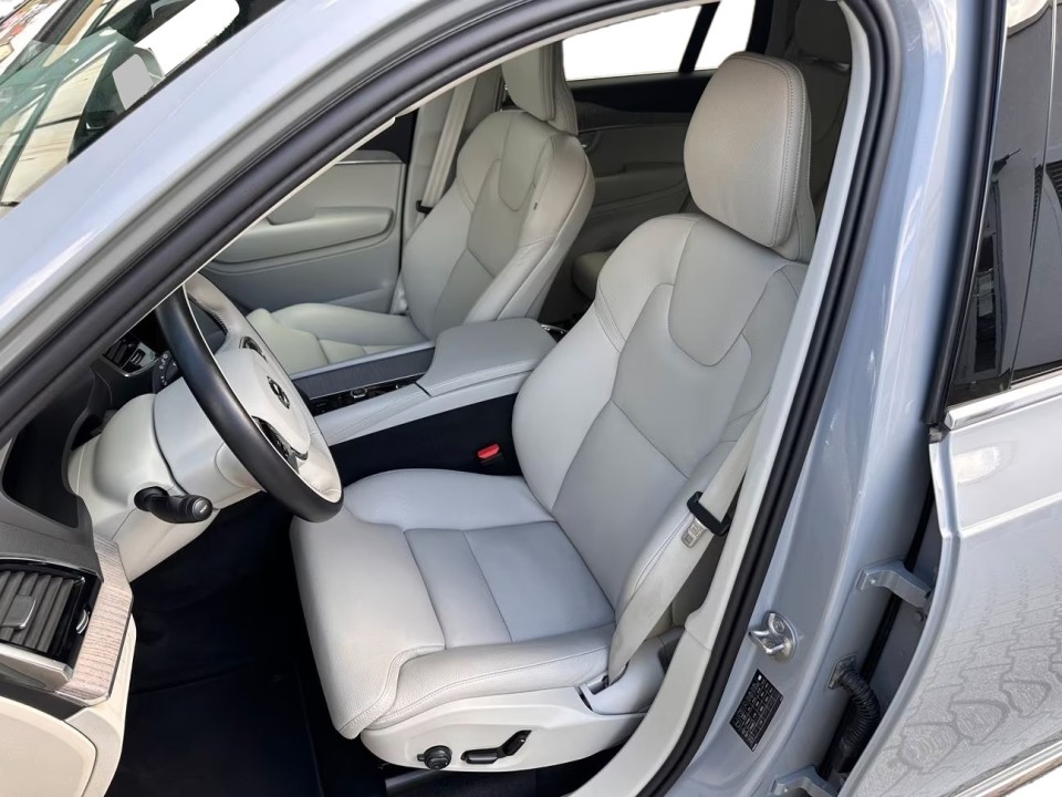 Volvo XC 90 T8 Recharge Core - foto 10