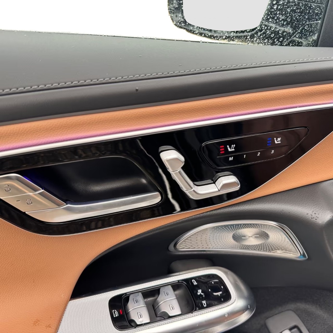 Mercedes-Benz E 200 AMG - foto 10