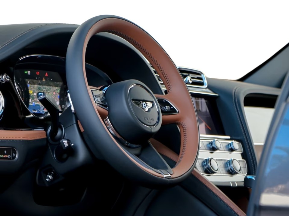 Bentley Bentayga - foto 15