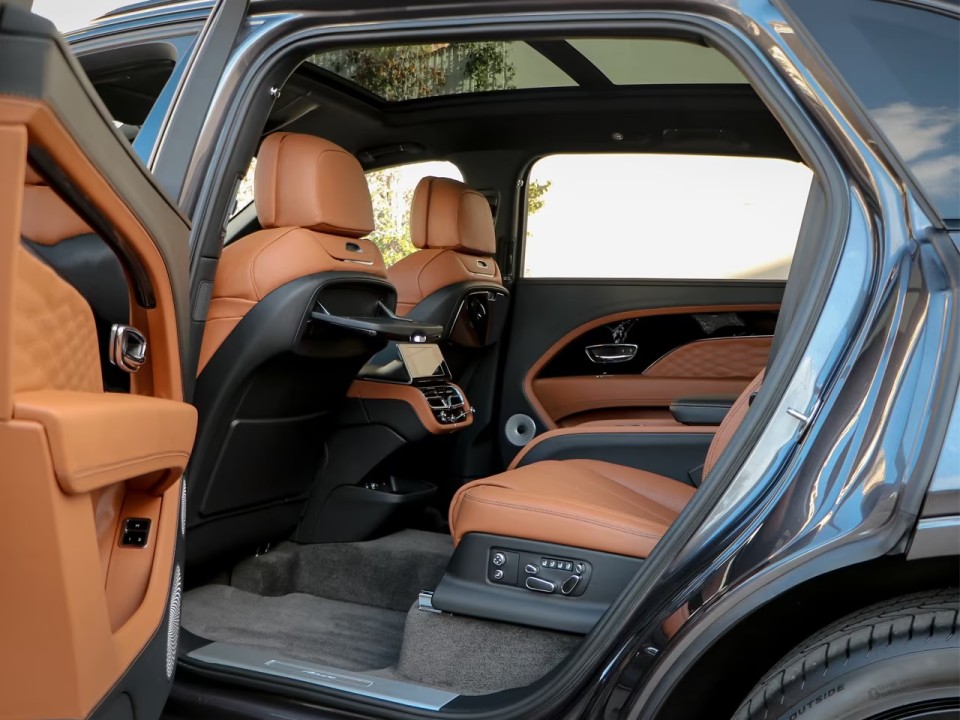 Bentley Bentayga - foto 12