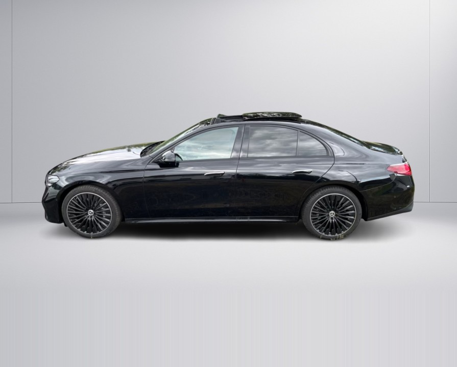 Mercedes-Benz E 200 AMG - foto 9