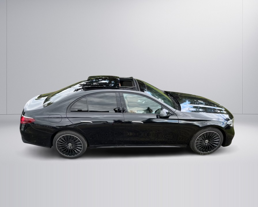 Mercedes-Benz E 200 AMG (2)