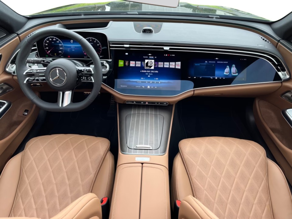 Mercedes-Benz E 200 AMG - foto 19