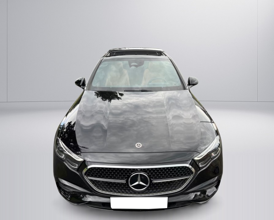 Mercedes-Benz E 200 AMG - foto 8