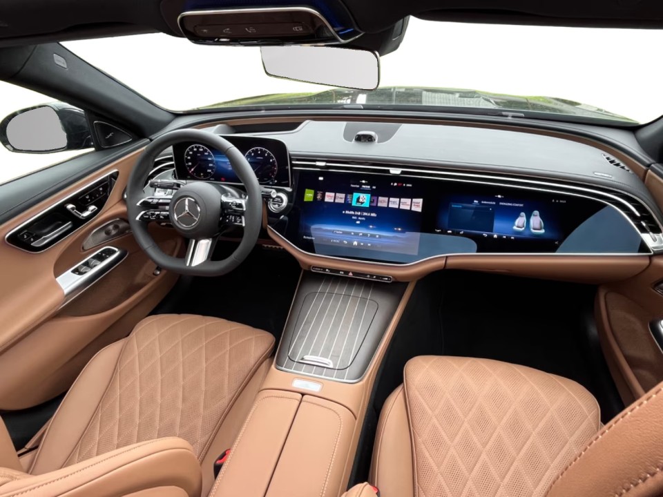 Mercedes-Benz E 200 AMG - foto 18